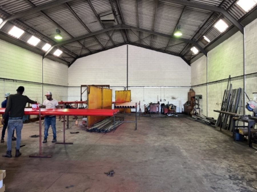 To Let commercial Property for Rent in Montague Gardens Western Cape